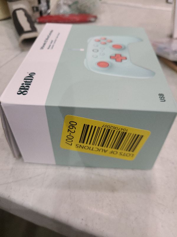 Photo 1 of 8Bitdo Ultimate 2C Hall Effect Joysticks and Hall Triggers Wired Controller for Windows PC and Android, with Remappable L4/R4 Bumpers, Turbo function & Rumble vibration (Mint)