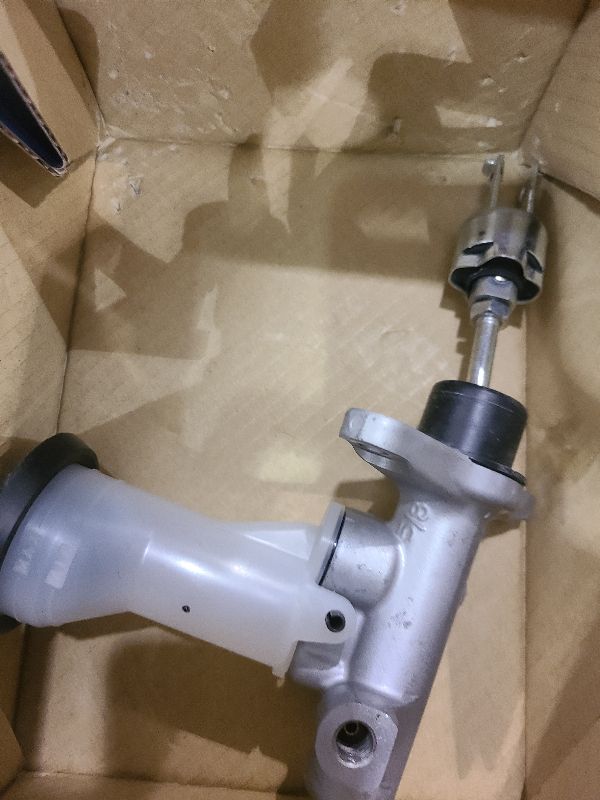 Photo 1 of AISIN CMT-030 OE Matched Clutch Master Cylinder - Compatible with Select Toyota T100, Tacoma