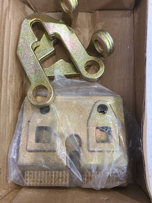Photo 1 of AeKeatDa Heavy Duty 5 Ton Right-Angle Two-Way Auto Body Repair Pull Clamp for Car Body Repair Tool Kit