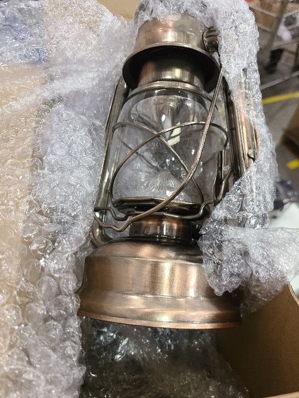 Photo 1 of 4 Pcs LED Vintage Lanterns Battery Operated Warm White Old Hurricane Lantern Antique Metal Hanging LED Lamp with Dimmer Switch for Indoor Table Outdoor Camping Lighting(Bronze)