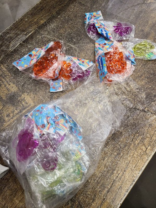 Photo 1 of 40 Pcs Sticky Hands For Kids Party Favor Goodie Bag Stuffer Stretchy Treasure Box Toy Exchange Classroom Prize Bulk Toy Pinata Filler School Gift Bag Small Favors Slap Hand Christmas Party Supplies