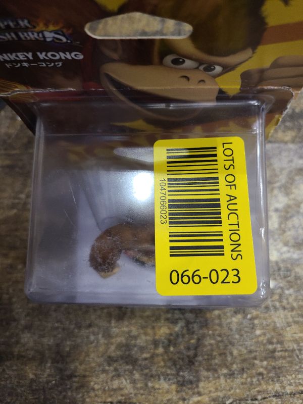 Photo 1 of **DAMAGED PACKAGING**
Donkey Kong amiibo - Japan Import (Super Smash Bros Series)