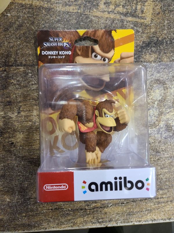 Photo 1 of **DAMAGED PACKAGING**
Donkey Kong amiibo - Japan Import (Super Smash Bros Series)