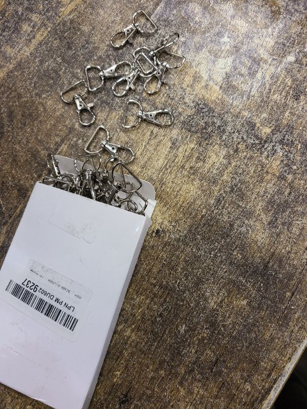 Photo 1 of 50PCS Swivel Clasps Lanyard Snap Hooks, Premium Key Chain Clip Hook Lobster Claw Clasp for Keychain Sewing Projects (3/4”Inside Width) (Silver)