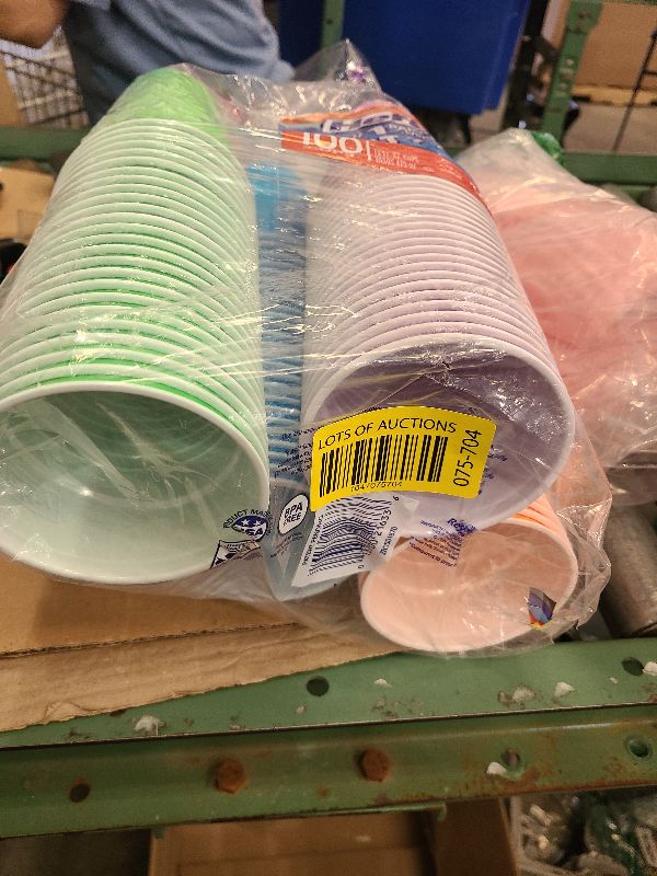 Photo 1 of Hefty Party On Disposable Plastic Cups, Assorted, 16 Ounce, 100 Count