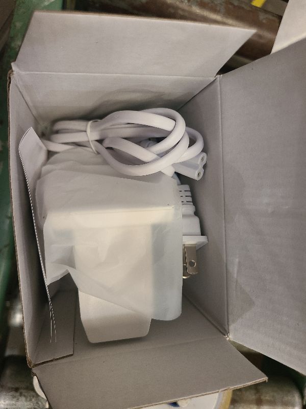 Photo 1 of 300W Charging Station for Multiple Devices Apple, Zutspzss 10 in 1 Wireless Charger for iPhone 16, GaN III USB C 65W PD Fast Charging Stand Dock for MacBook, Apple Watch&Airpods,White