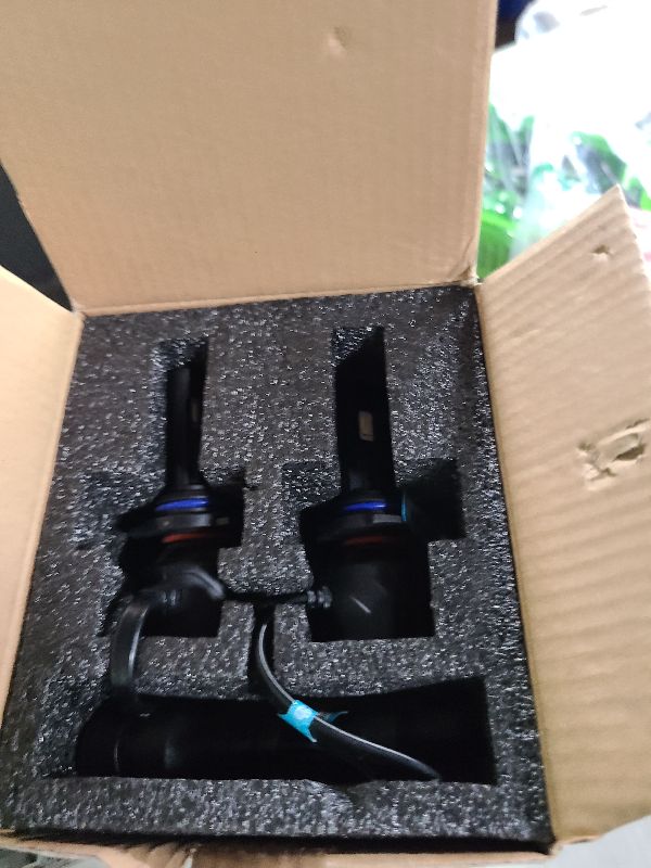 Photo 1 of Cougar Motor 9012 Bulbs, HIR2 Fog Lights 6500K White Non-Polarity 9012 Fog Bulb or Off-Road Use Plug and Play - Pack of 2