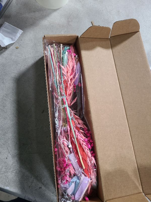 Photo 1 of 119PCS Pink Pampas Grass, Dried Flowers Bouquet Pink Flowers Preserved Flowers, Colorful Pampas Grass,Natural Dried Plants for Home Decor, Boho Floral Arrangements, Wedding Decor, Flower for Vase