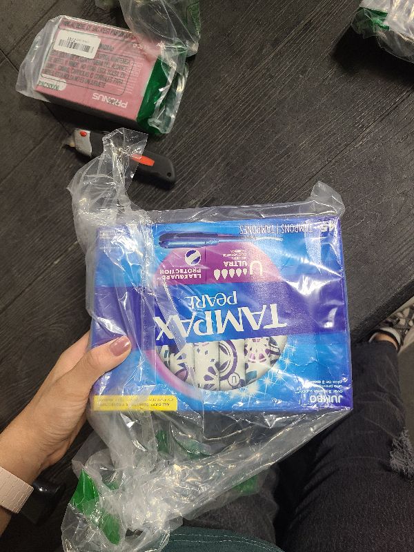Photo 1 of Tampax Pearl Tampons, with LeakGuard Braid, Ultra Absorbency, Unscented, 45 Count (Packaging May Vary)