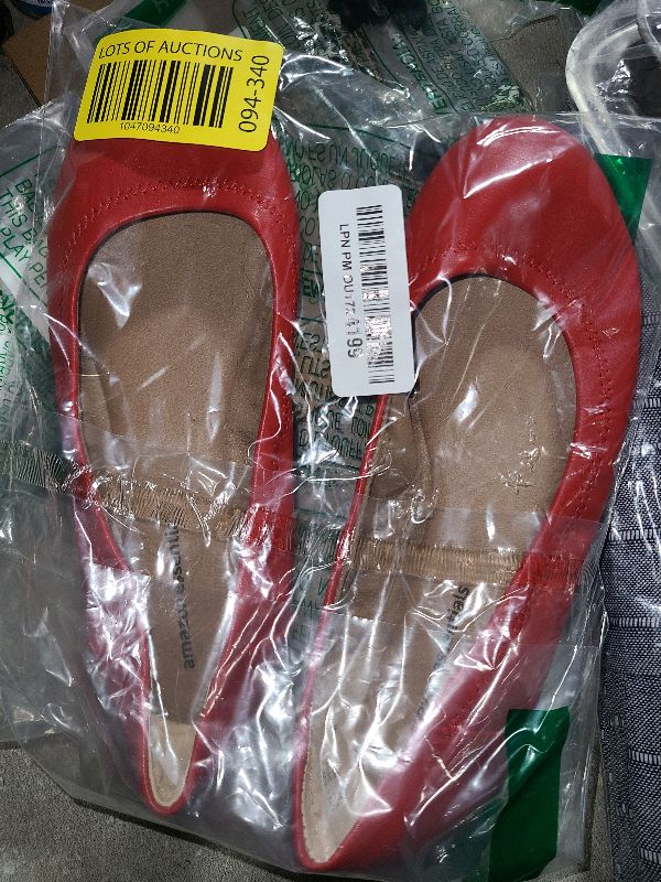 Photo 1 of Amazon Essentials Women's Belice Ballet Flat, Bright Poppy Red, 5 Wide