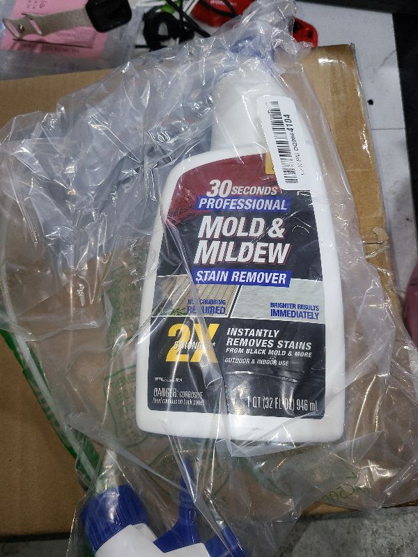 Photo 1 of 30 SECONDS Pro Mold and Mildew Stain Remover | Scrub Free | Brighter Results Instantly | Ready To Use | 32 Fl. Oz.