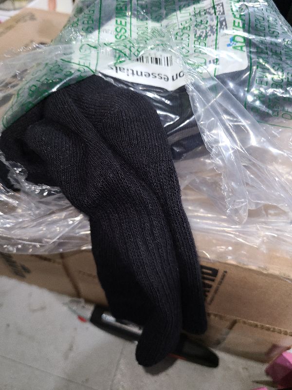 Photo 1 of Amazon Essentials Unisex Kids' Cotton Crew Socks, 10 Pairs, Black, Medium