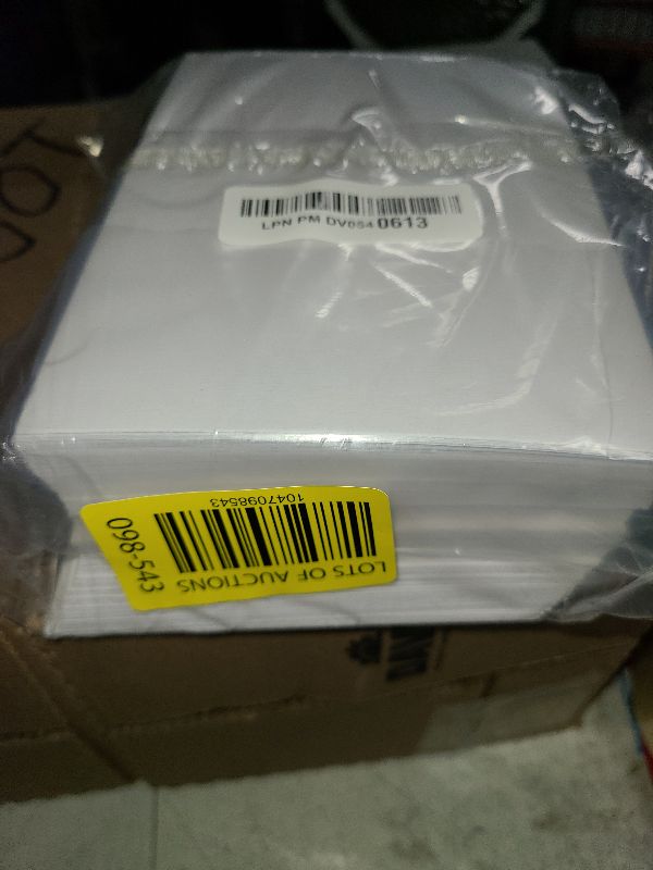 Photo 1 of 200 Pack White 300 GSM / 110 lb Thick Cardstock Paper - Blank Heavyweight Wedding Invitation Cards for Printing, Flashcards, Postcards - 5x7 inch