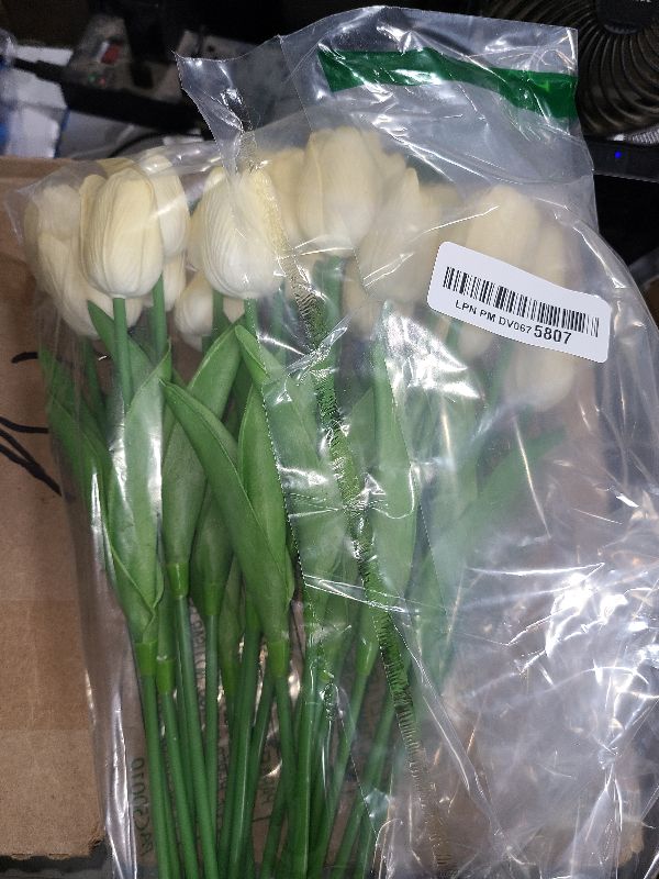 Photo 1 of 20 PCS Artificial Tulips 13.5inch Long Fake Flowers Real Touch Tulips Silk Flowers for Spring Easter Mother's Day Decorations (Off White) 