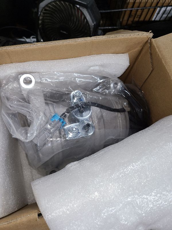 Photo 1 of 2 Mounting Holes - AC Compressor with Clutch for Chevy Silverado Suburban Avalanche, GMC Sierra Express Tahoe Yukon, Cadilac Escalade ESV EXT, CO29002C ?1520410 1520940 10366545 15081861