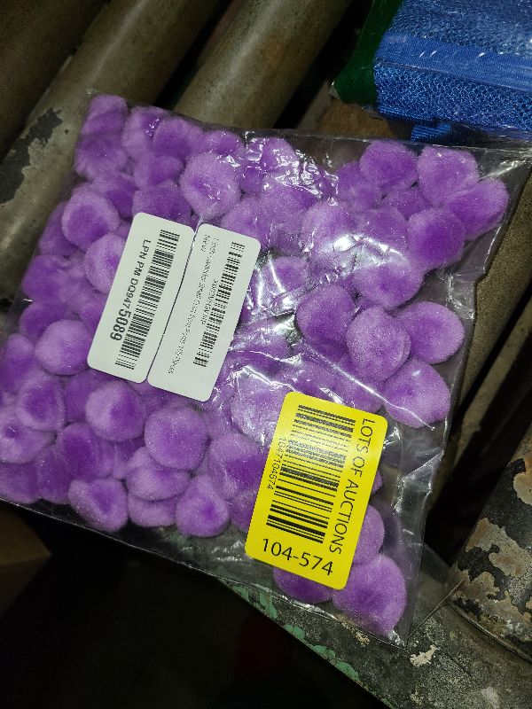Photo 1 of 1 inch Lavender Small Craft Pom Poms 100 Pieces