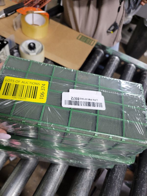 Photo 1 of 3 Pcs Floral Foam Cage,Rectangle Flower Holder Floral Foam Bricks,Flower Arrangements Supplies with Floral Foam for DIY Fresh or Artificial Flowers,Wedding,Birthday Parties,Holiday Decorations