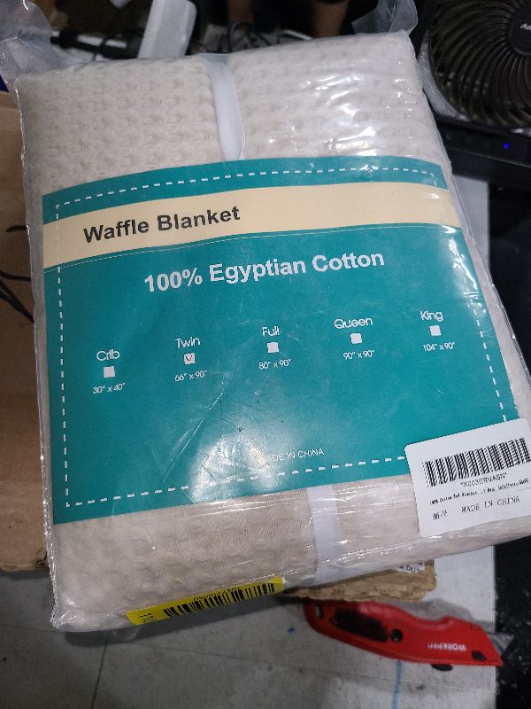 Photo 1 of 100% Cotton Waffle Blanket (Khaki - Twin Size - 66 * 90''), Pre-Washed and Anti-Shrinkage Soft Lightweight Bed & Couch Blanket, 380 GSM Waffle Weave Throw Blanket for All Seasons
