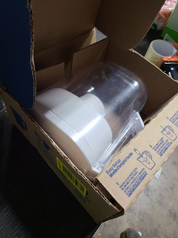 Photo 1 of Brita Water Filter Pitcher for Tap and Drinking Water with 1 Elite Filter, Reduces 99% Of Lead, Lasts 6 Months, 6-Cup Capacity, BPA Free, White