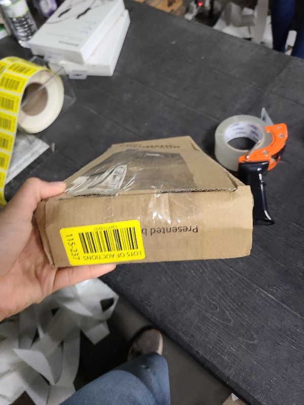 Photo 1 of UTOOL Pneumatic Grease Gun, 6000 PSI Air Operated Grease Gun Kit, 14 oz Load, 18 Inch Resin Flex Hose, 1 Extension Bend Pipe, 1 Sharp Type Nozzle, 1 Basic Coupler, 1 Zerk Cleaner