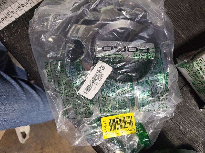 Photo 1 of 17 Thru 20 Ford F-250 F-350 Super Duty OEM Chrome Wheel Hub Cap w/Black Center HC3Z1130E