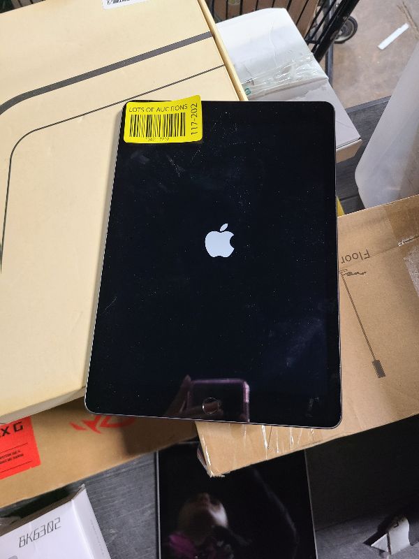 Photo 1 of 2020 Apple iPad 8th Generation (10.2-inch, Wi-Fi + Cellular, 32 GB) - Space Gray (Renewed)