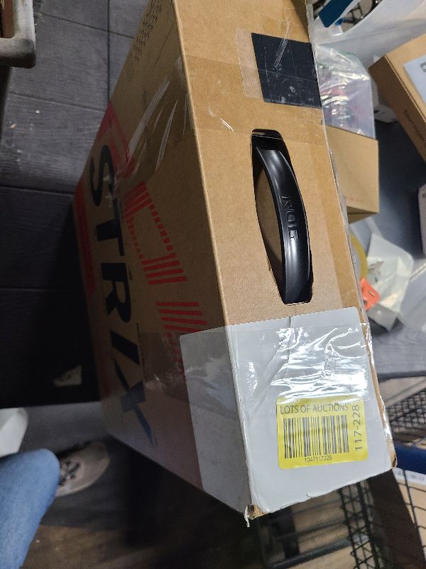 Photo 1 of ***FOR PARTS ONLY*** ASUS ROG Strix G16 Gaming Laptop, 165Hz Display, NVIDIA® GeForce RTX™ 4060, Intel Core i7-13650HX, 16GB DDR5, 1TB PCIe Gen4 SSD, Wi-Fi 6E, Windows 11, G614JV-AS74