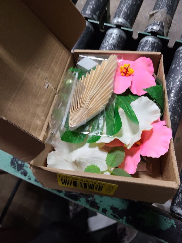 Photo 1 of 25 PCS Flower Cake Topper Hawaiian Cake Decorations with Palm Leaves Hibiscus Flowers Balls for Hawaii Aloha Jungle Summer Theme Wedding Birthday Baby Shower (Multicolour)