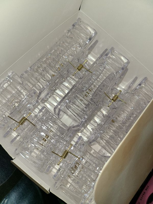 Photo 1 of 12 Pcs Rectangle Hair Clips, Hair Accessories for Women and Girls, Including 6 Pcs 4 Inch Large Claw Clips for Thick Hair and 6 Pcs 2 inch Small Hair Claw Clips for Thin Hair (Clear)