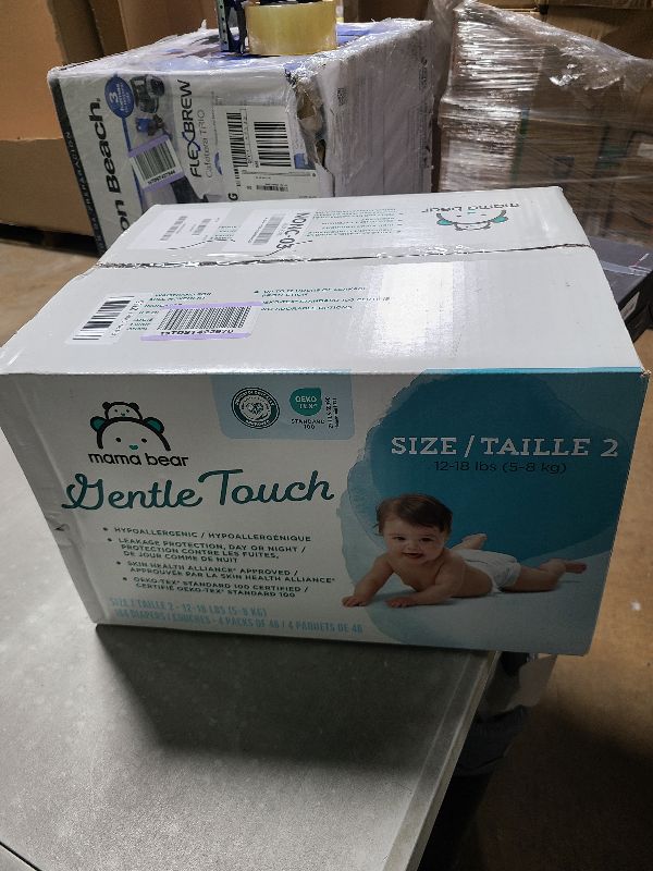 Photo 1 of Amazon Brand - Mama Bear Gentle Touch Diapers, Hypoallergenic, Size 2, 184 Count (4 packs of 46), White