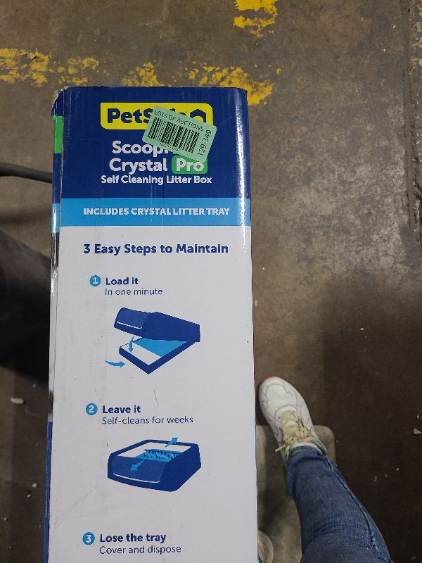 Photo 1 of PetSafe ScoopFree Complete Plus Self-Cleaning Cat Litter Boxwith Disposable Crystal Litter Tray