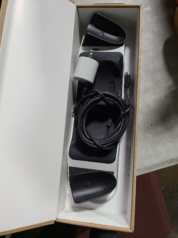 Photo 1 of PowerA Charging Station for Meta Quest 3 / 3S, Officially Licensed by Meta, VR Headset Charger, Controller Charger, Rechargeable Controller Batteries, up to 30 Hours per Charge, USB-C Powered