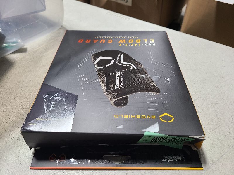 Photo 1 of EvoShield Pro-SRZ 2.0 Batter's Elbow Guard - Black, Size Small