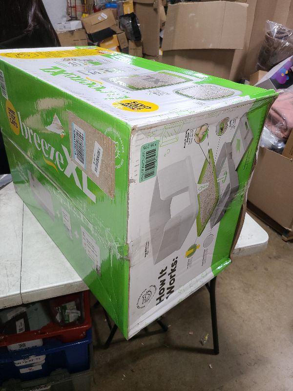 Photo 1 of Purina Tidy Cats Non Clumping Litter System, Breeze XL All-in-One Odor Control & Easy Clean Multi Cat Box - 18 lb. Box