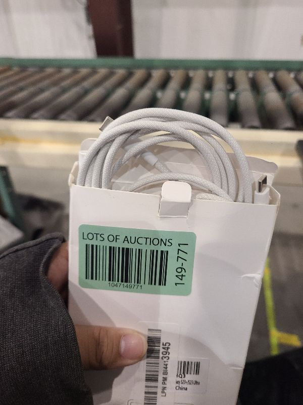 Photo 1 of USB C to C Charging Cable 10ft, 60W Fast Type C to C Charger Cord Long for Apple iPhone 16/16 Pro Max/15 Plus/15 Pro Max, MacBook Pro 2021/2020/2019/2018,iPad 12.9/11 inch/Mini/Air 5/4,Samsung Galaxy