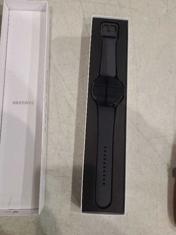 Photo 1 of **USED**
Samsung Galaxy Watch 6 44mm Bluetooth Smartwatch, Fitness Tracker, Personalized HR Zones, Advanced Sleep Coaching, Heart Monitor, BIA Sensor, Health Wellness Insights, Big Screen, US Version, Graphite