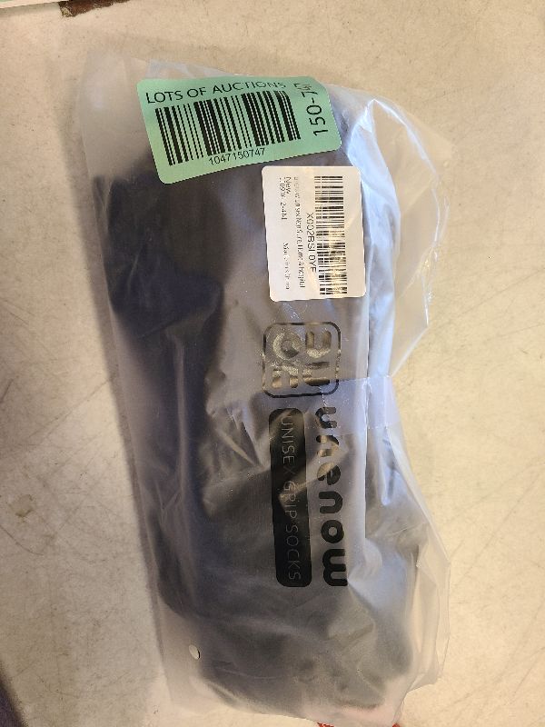 Photo 1 of unenow Unisex Non Slip Socks with Grips Cushion for Yoga Pilates Barre Home & Hospital