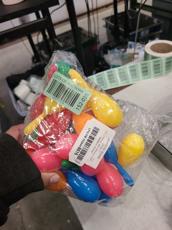 Photo 1 of 24pcs Mini Maracas for Kids Mexican Fiesta Party Favors Plastic Maraca Shakers Noisemaker for Cinco de Mayo Day of the Dead Fiesta Mexican Themed Birthday Christmas Party Supplies Kids Boys Girls