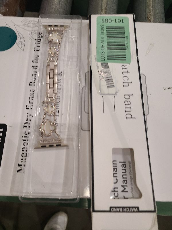 Photo 1 of 42/44/45/46/49mm Starlight Cool Women Chain Metal Smartwatch Bands Compatible for Apple Watch Bands Series 10/9/8/7/6/SE/5/4 Adjustment Replacement Bracelet for Iwatch 8