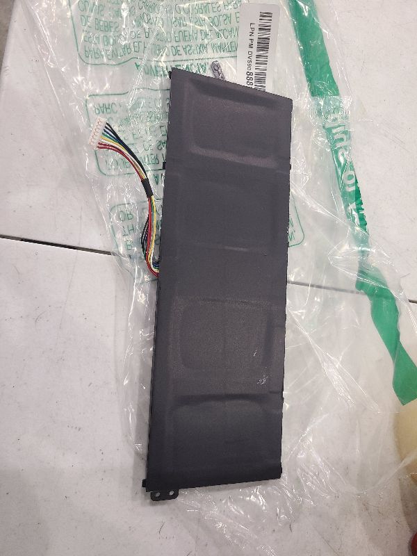 Photo 1 of AC14B8K Laptop Battery for Acer Aspire R3-131T R5-471T R5-571T R5-571TG E3-111 E3-112 ES1-511 ES1-512 ES1-531 ES1-520 ES1-111M R7-371T R7-372T V3-111 fits KT.0040G.004, KT0030G.004, 3ICP5/57/80