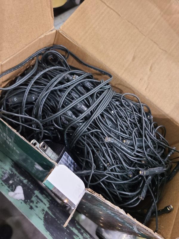 Photo 1 of 300LED Net Lights, 14.8ft x 5ft 8 Modes Connectable Christmas Outdoor String Mesh, Waterproof Decorative Fairy Lights Plug in for Xmas Tree Bushes Holiday Garden Wedding Party - Warm White