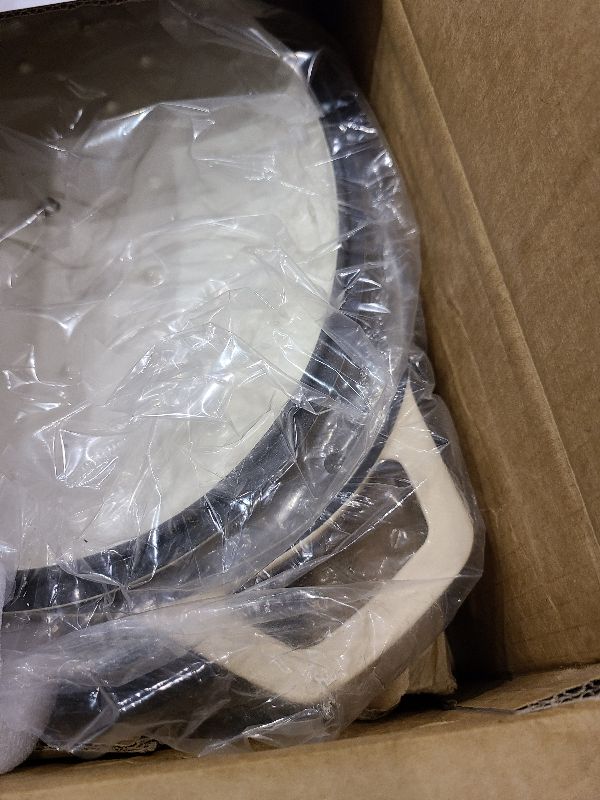 Photo 1 of **MINOR CHIPS**
vancasso Enameled Cast Iron Dutch Oven, 9.3 Quart Dutch Oven Pot with Lid, Oval Cast Iron Pot with Non Stick Enamel Coating for Bread Baking, White