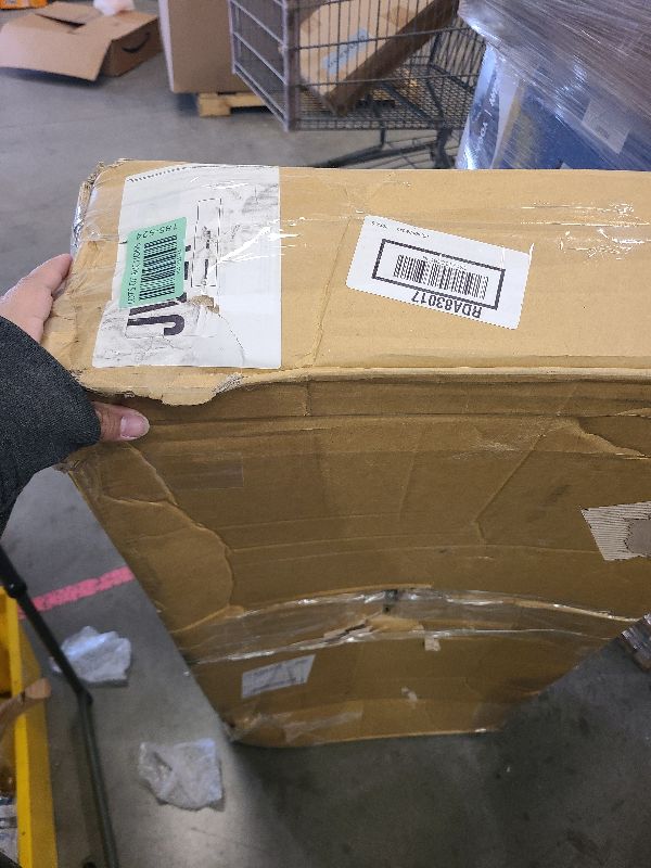 Photo 1 of TRQ Radiator Assembly Plastic Tanks Aluminum Core Compatible with 14-19 Chevrolet Silverado 1500 15-20 Tahoe 15-20 Cadillac Escalade 14-18 GMC Sierra 1500 15-19 Yukon