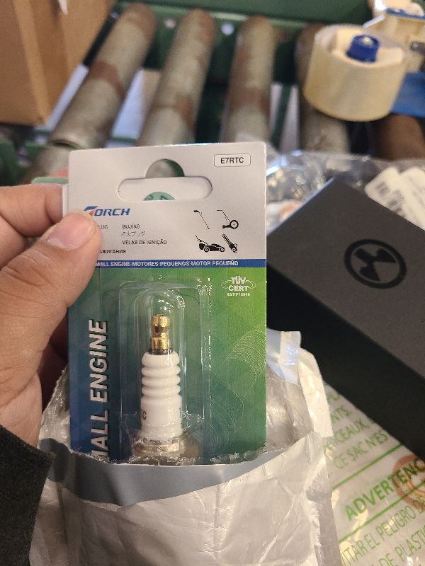 Photo 1 of 2PK TORCH E7RTC Spark Plug Replace for NGK 7022 BPR6HS 6422 BPR7HS Spark Plug, for CHAMPION RL82YC QL82YC, for DENSO W22FPR-U, for BOSCH W225T7 WR6BC WR5BC, OEM