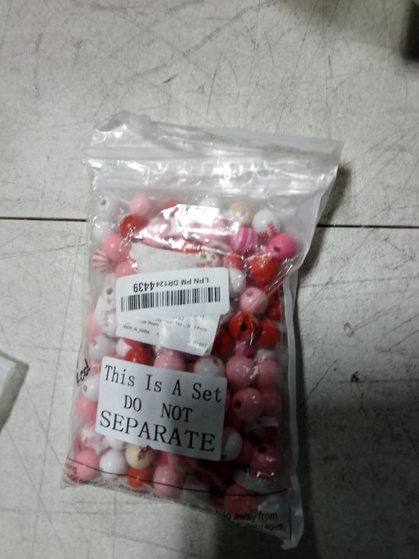 Photo 1 of 200 Pcs Valentine's Day Wood Beads Pink White Hearts Beads Colorful Plaid Wooden Round Craft Wooden Natural Rustic Craft Kits for DIY Crafts Garland Party Supplies Decor