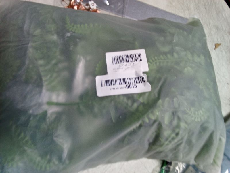 Photo 1 of 6 Pcs Artificial Hanging Ferns Plants Fake Hanging Plants Fake Ivy Boston Ferns Vine Outdoor Indoor Home Décor UV Resistant Plastic Plants (Green)