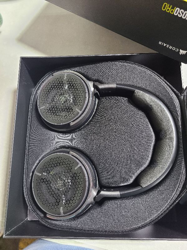 Photo 1 of Corsair Virtuoso PRO Wired Open Back Gaming Headset - Detachable Uni-Directional Microphone - 50mm Graphene Drivers - 20Hz-40 kHz Frequency Response - Carbon