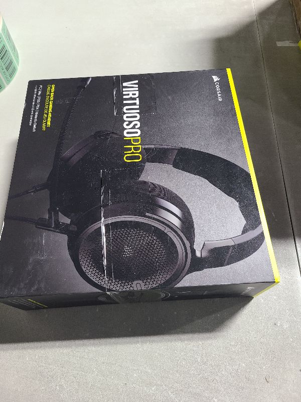 Photo 1 of Corsair Virtuoso PRO Wired Open Back Gaming Headset - Detachable Uni-Directional Microphone - 50mm Graphene Drivers - 20Hz-40 kHz Frequency Response - Carbon