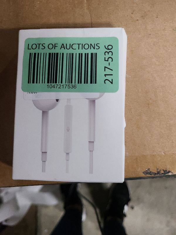 Photo 1 of 2 Pack for Wired /iPhone Headphones Earbuds with Built-in Microphone & Volume Control HiFi Stereo Nosie Reduction Earphones Compatible with iPhone 14 Max/13/12/11/XR/XS/X/8/7/SE Support All iOS Syste