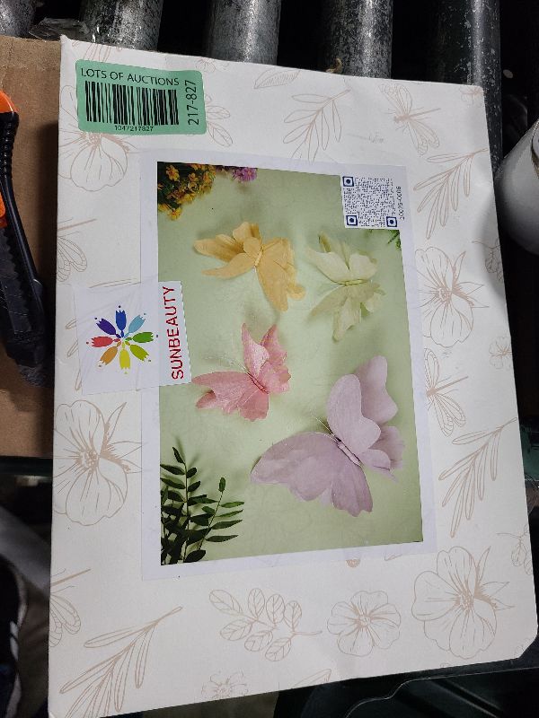 Photo 1 of SUNBEAUTY Butterfly Party Decorations, 3D Paper Butterfly Decoration, Hanging Paper Butterfly for Baby Shower Decorations Girls, Women, Paper Flowers for Wall Decoration, Set of 4